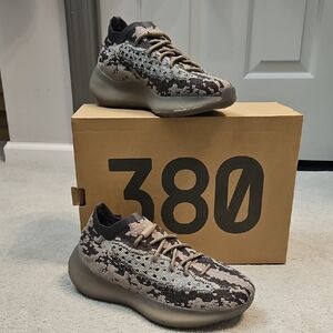 Yeezy By Adidas Men's Black and Gray Sneakers